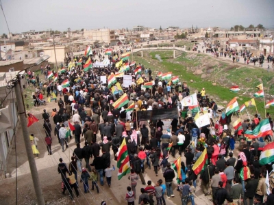 المظلة الكردية المفقودة في سورية.. بين التناحر على السلطة  والاتفاقيات الهشة